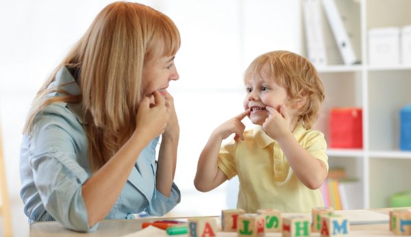 Selbst gemachte Spiele können einen besonderen Lerneffekt für Kinder haben